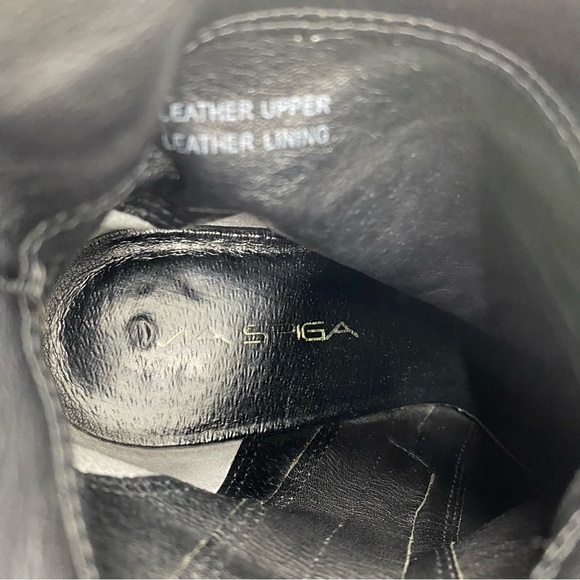 VIA SPIGA Italian leather ankle booties with heel Sz 8  - Black pointed toe - Picture 7 of 9